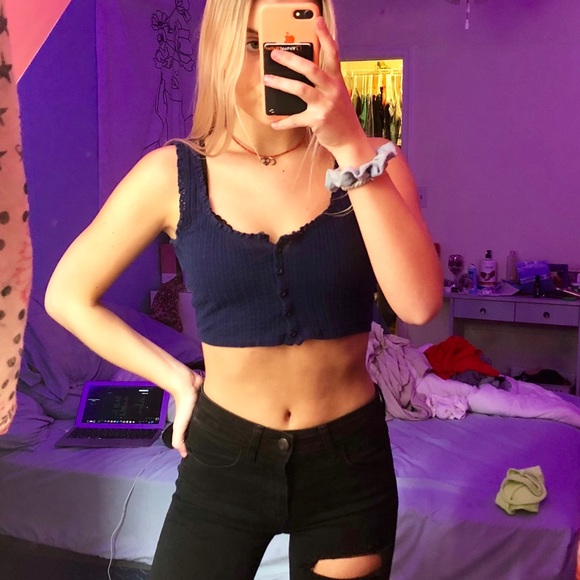 UO cropped tank - Picture 3 of 3